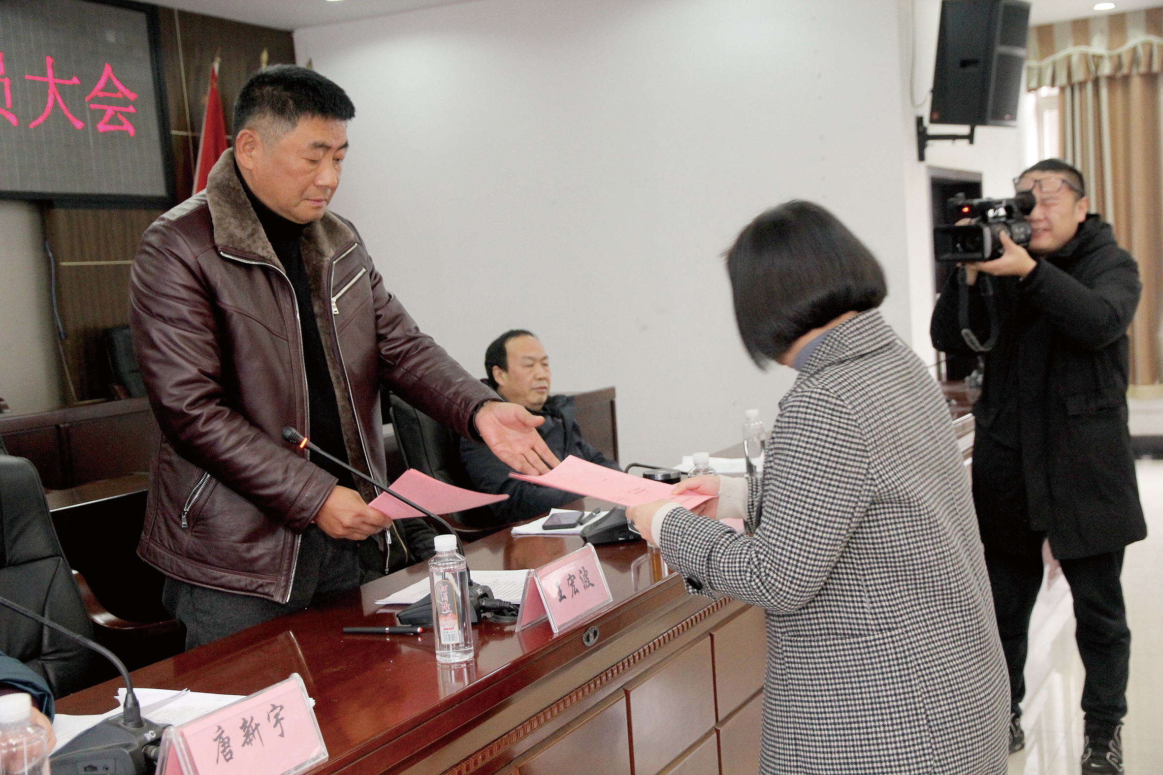 集团公司召开春运动员大会 王宏波讲话 李忠清作春运动员报告 刘炳华作春运安全工作报告 唐新宇主持会议